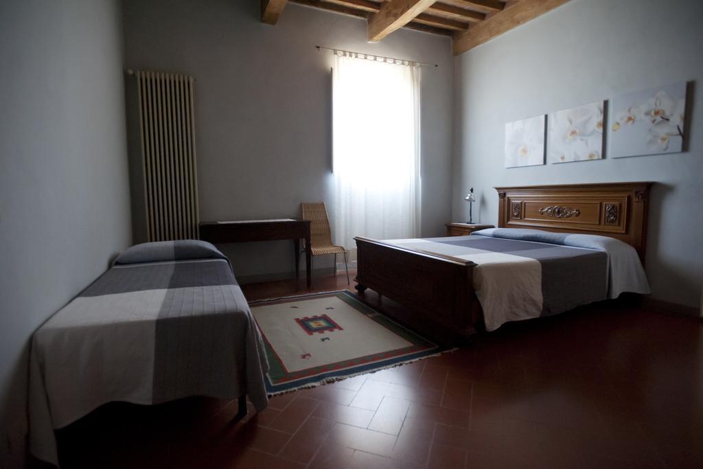 B&B Glicine E Luna Cascina Buitenkant foto