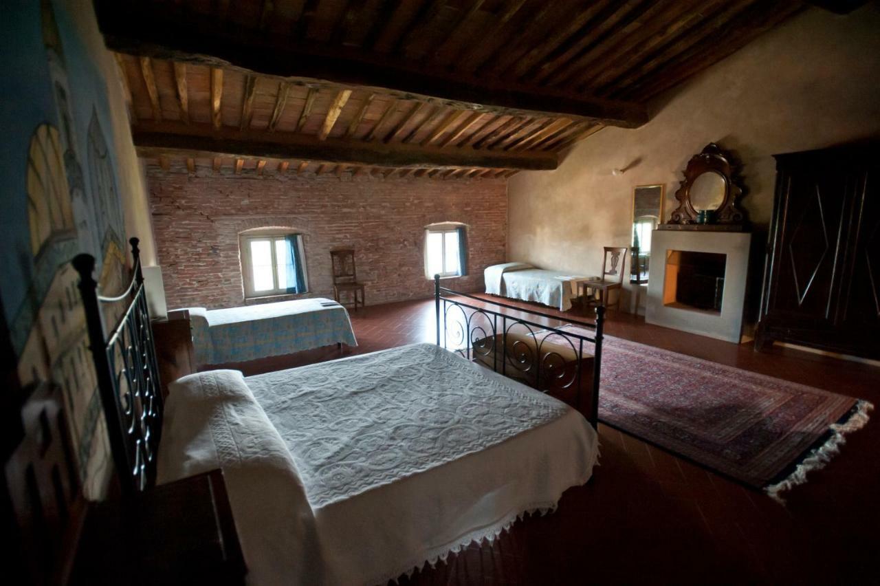 B&B Glicine E Luna Cascina Buitenkant foto