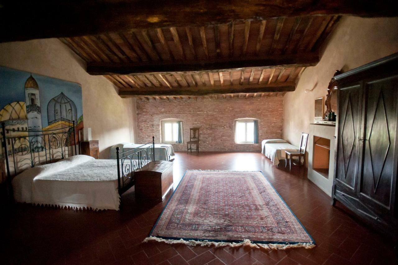 B&B Glicine E Luna Cascina Buitenkant foto