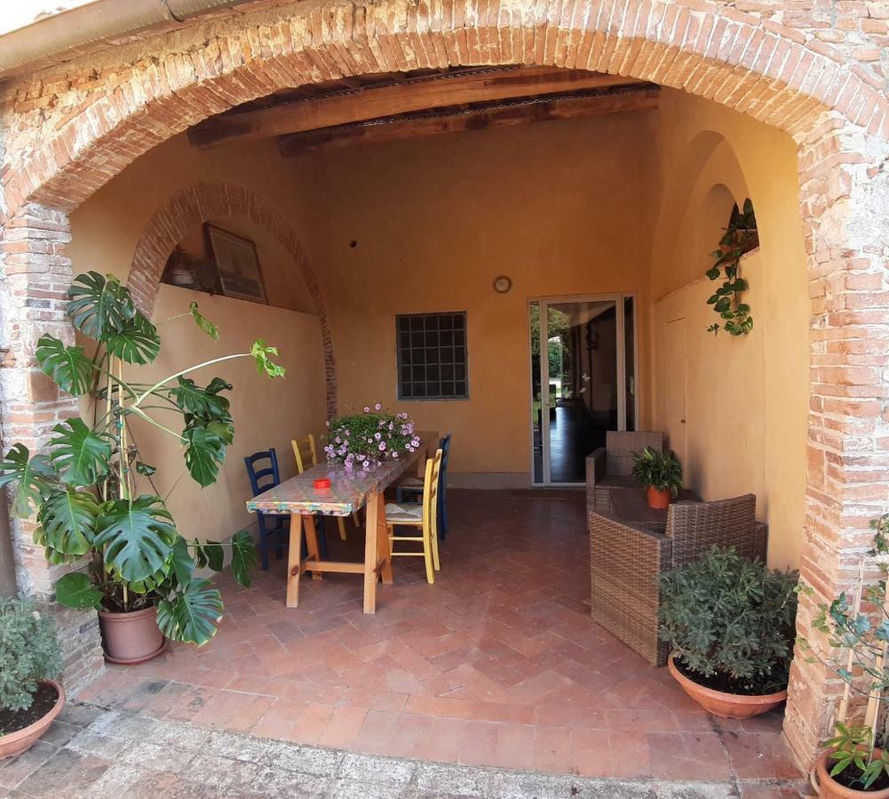 B&B Glicine E Luna Cascina Buitenkant foto