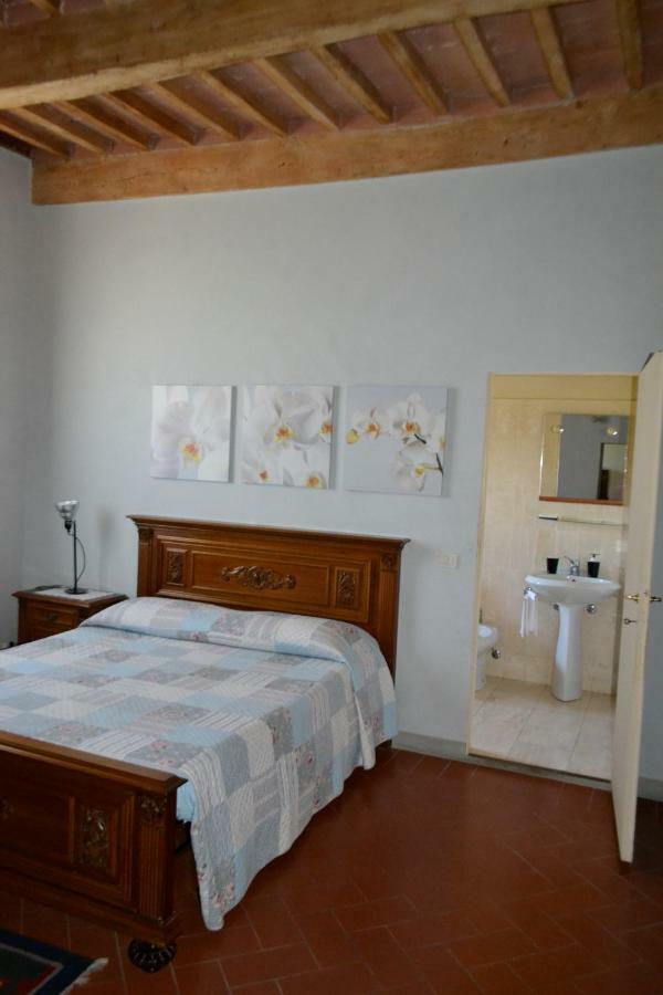 B&B Glicine E Luna Cascina Buitenkant foto
