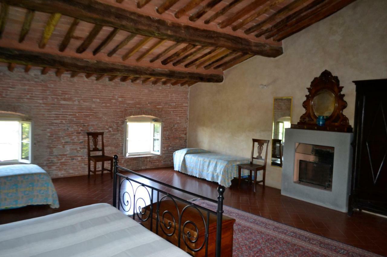 B&B Glicine E Luna Cascina Buitenkant foto